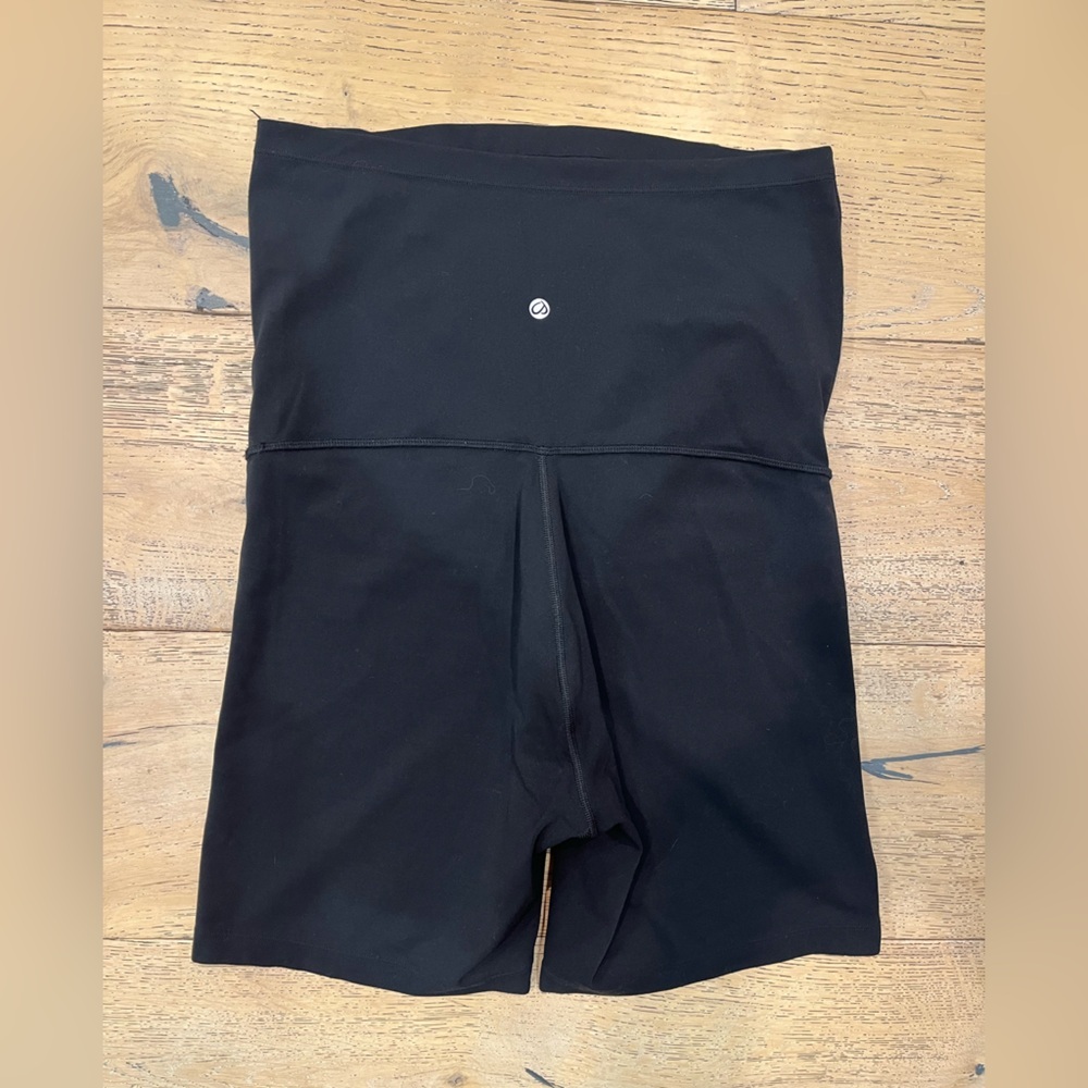 CRZ YOGA Womens Butterluxe Maternity Yoga Shorts 6" - bike Black Medium - Picture 2 of 3